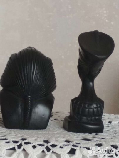 Статуэтки -бюсты Нефертити и Эхнатона