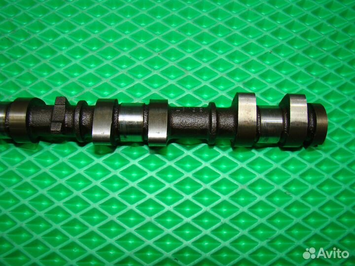 Распредвал впускной Ford Focus 1 Zetec 1.6