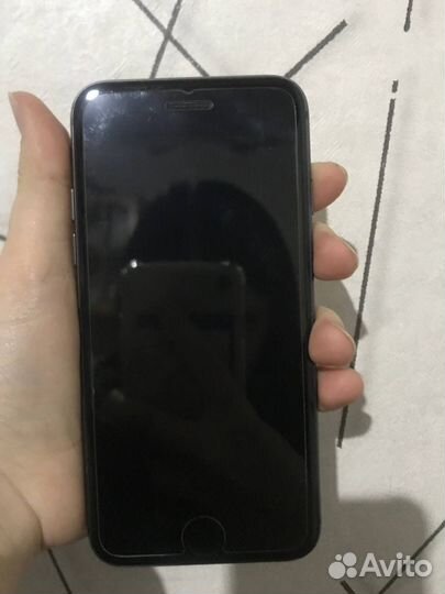 iPhone 8, 128 ГБ