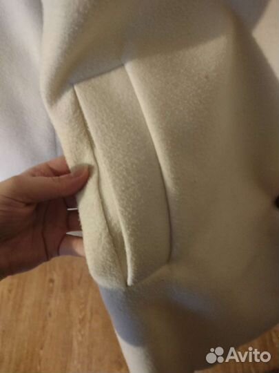 Пальто белое