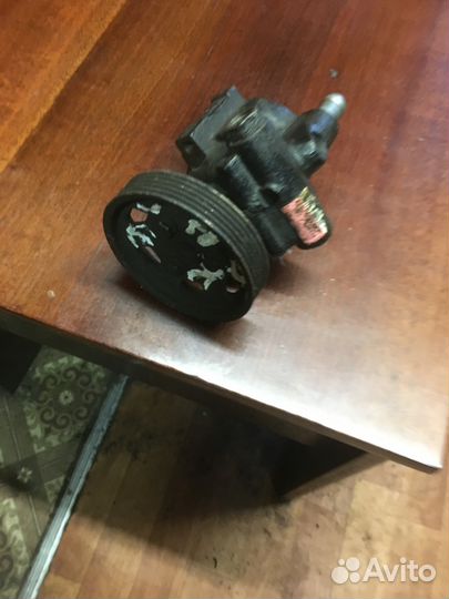 Насос гура Renault Kangoo