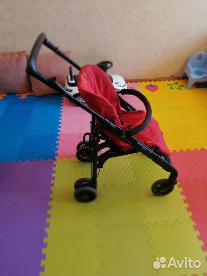 Прогулочная коляска