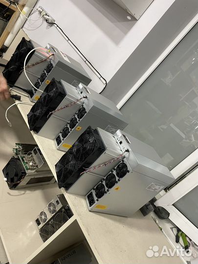 WhatsMiner, Antminer, innosilicon