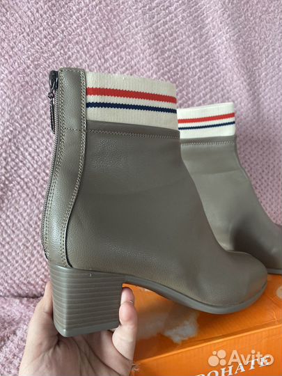 Сапоги женские 40 размер(весна-осень)