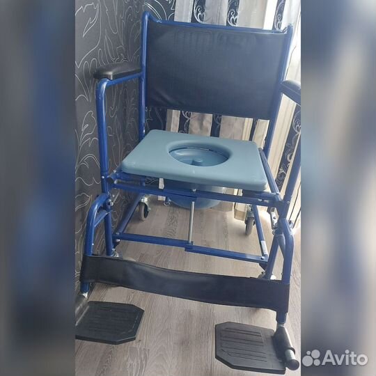 Кресло каталка для инвалидов с туалетом
