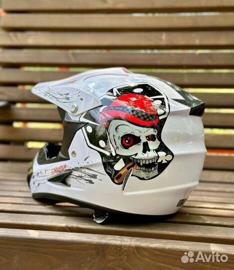 Кроссовый шлем с очками новый размер S