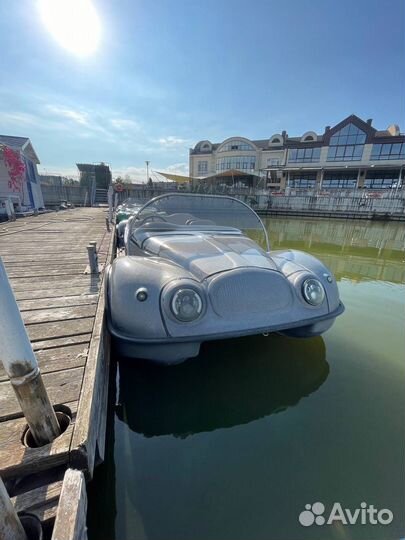 Лодка моторная (катамаран, аквамобиль)