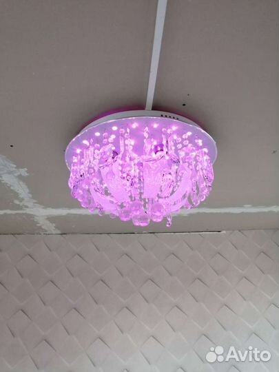 Люстра потолочная с пультом