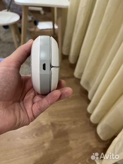 Портативная колонка jbl