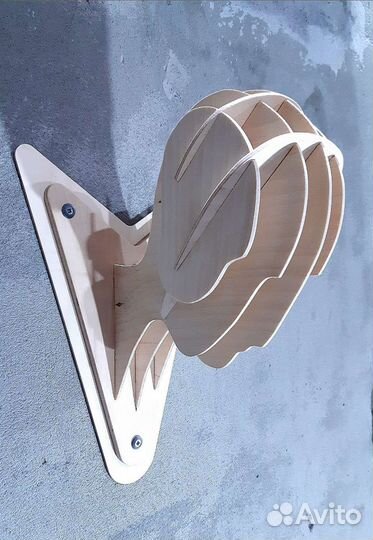 Вешалка для шлема