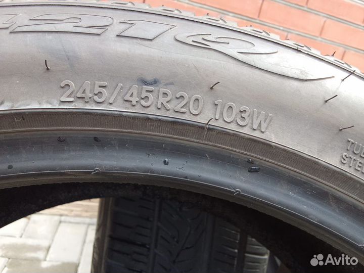 Nitto NT421A 245/45 R20 103W