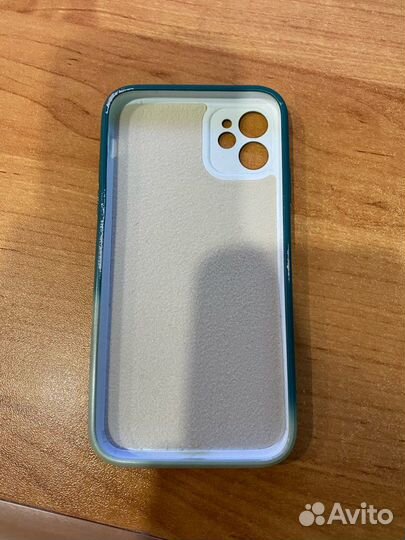 Чехол на iPhone 11