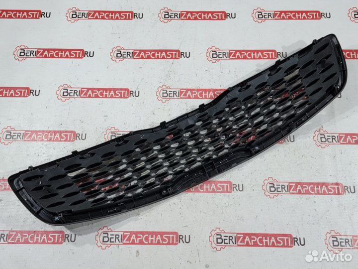 Решетка радиатора передняя Kia Cerato YD