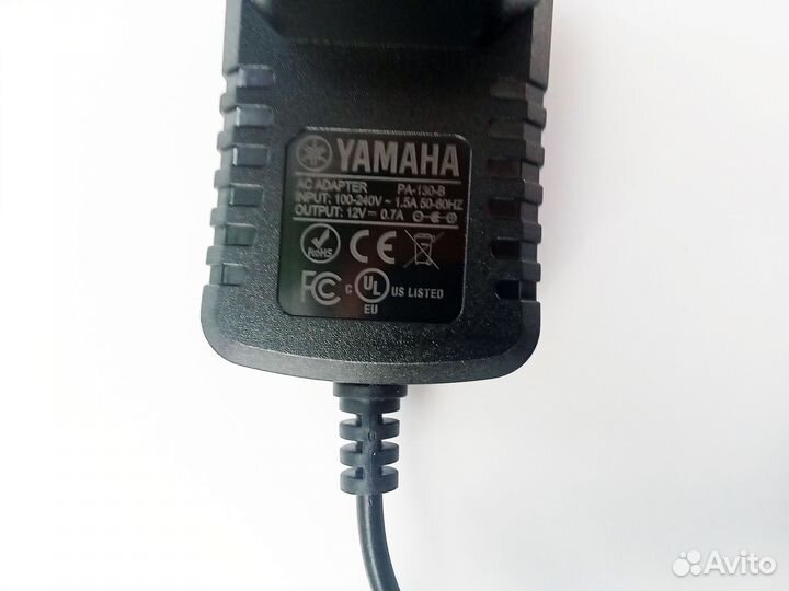 Блок питания синтезатора Yamaha PSR-E363 (PA-130)