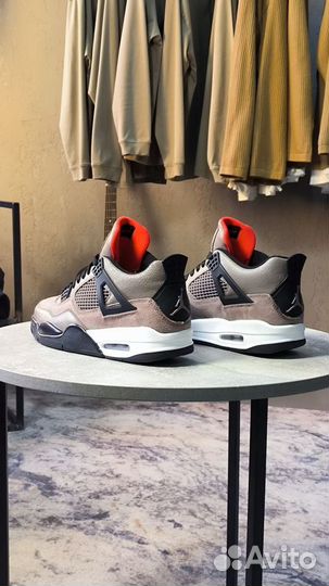 Кроссовки Nike Air jordan 4