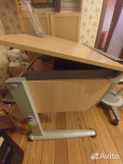 Продается детская парта