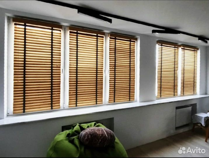 Жалюзи из натурального дерева 50мм