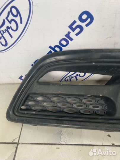 Накладка на птф правая Renault Captur J5 1.5