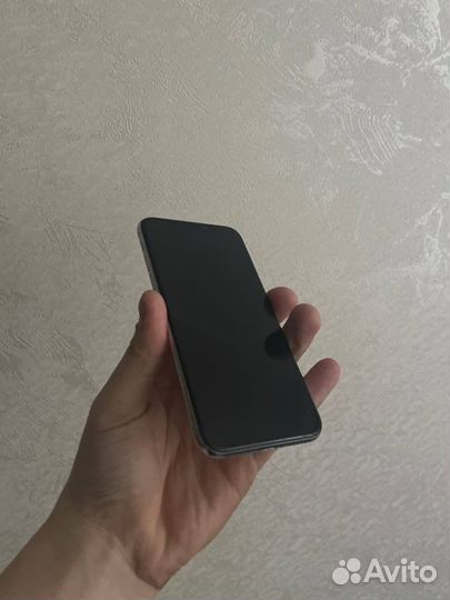 iPhone X, 64 ГБ