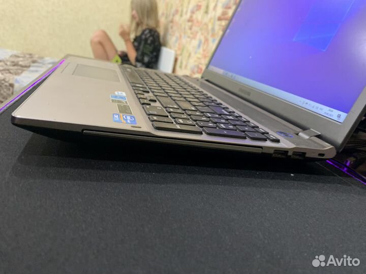 Ноутбук samsung notebook siries 5