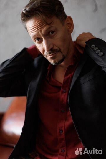 Ведущий на праздник