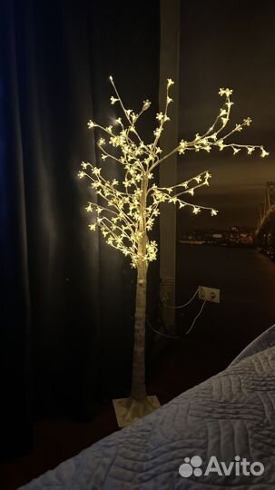 Дерево светящееся