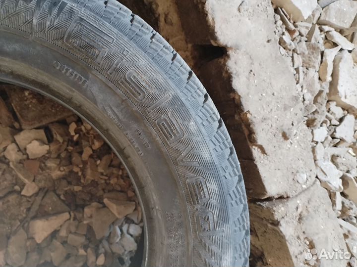 Gislaved Nord Frost 200 SUV 215/65 R16