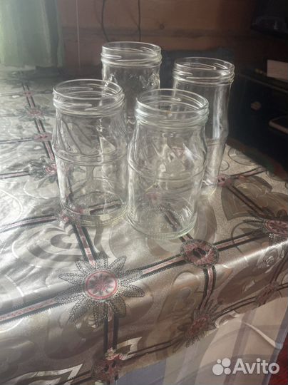 Банки 0,5литров Около 100 штук