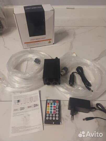 Волоконно-оптический световой светильник