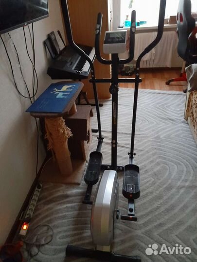 Эллиптический тренажер
