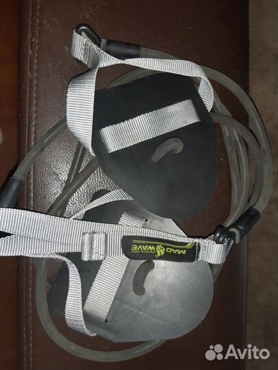 Тренажер для плавания