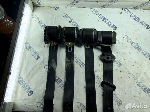 Ремень безопасности Audi 80 B3