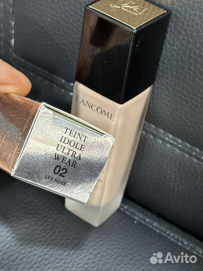 Тональная основа lancome