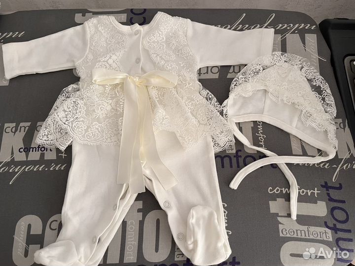 Комплект на выписку для девочки