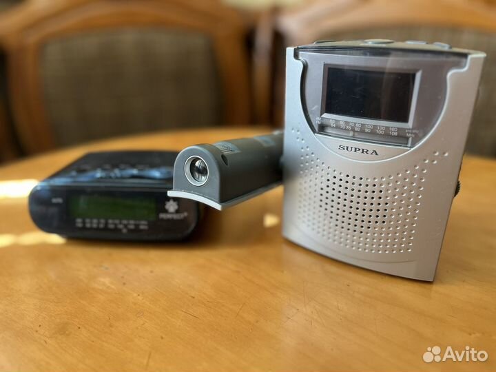 Электронные часы-будильники с радио