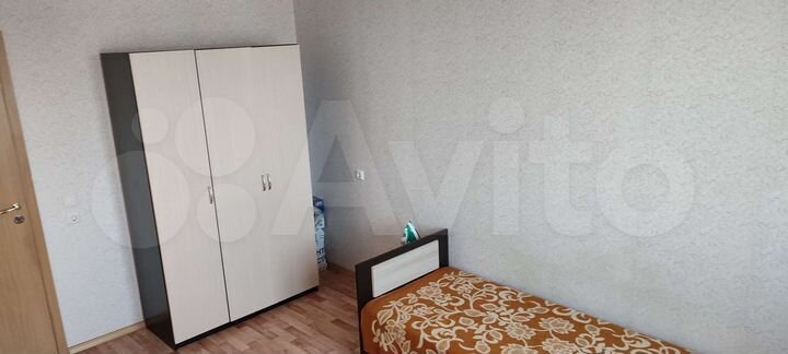 Комната 14 м² в 4-к., 12/17 эт.