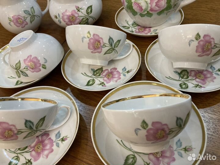 Чайник песочное. чайный сервиз Дулёво шиповник