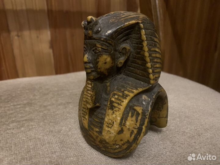 Египетская статуэтка Фараон