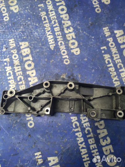 Кронштейн генератора. Ford Transit МИКРОАВТОБУС