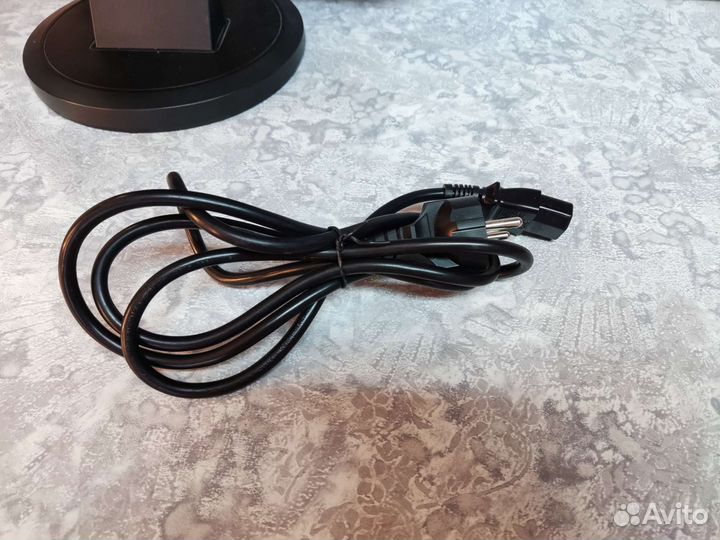 Монитор Samsung Syncmaster 723n требует ремонта