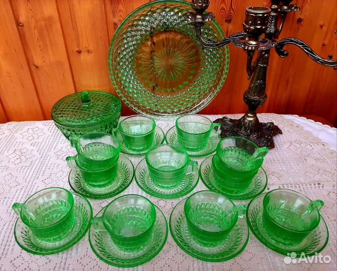Старинный сервиз зелёное стекло креманки
