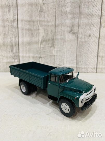 Модель автомибиля Зил-130
