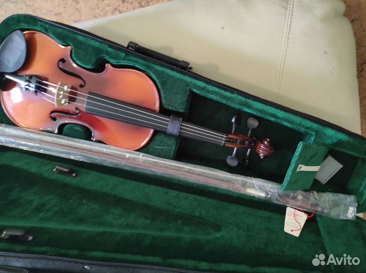 Скрипка новая,3/4,полный комплект.Обмен на баян
