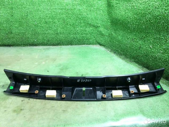 Накладка замка багажника Subaru Impreza Xv GH2