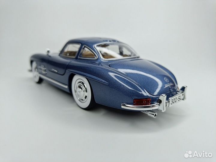 Модель Автомобиля Mercedes Benz 300Sl