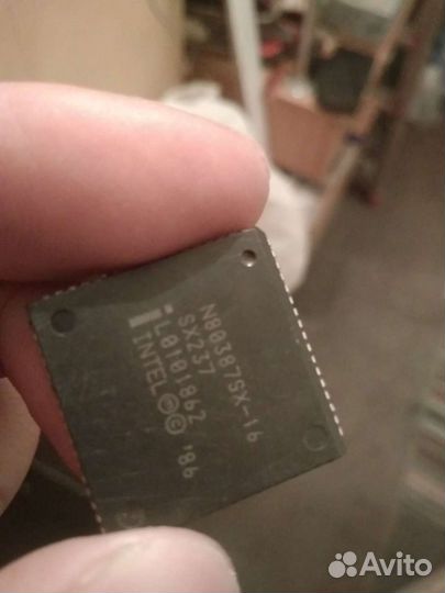 Сопроцессоры intel '86 16Мгц 68-контактные