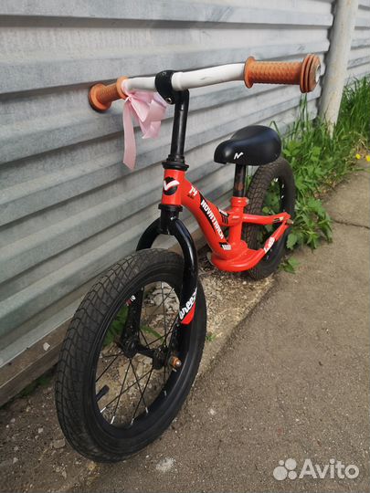 Беговел Novatrack 14