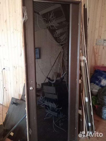 Двери межкомнатные стекло+массив