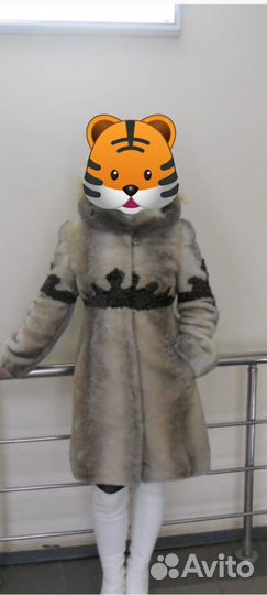 Шуба мутоновая с капюшоном 44 46