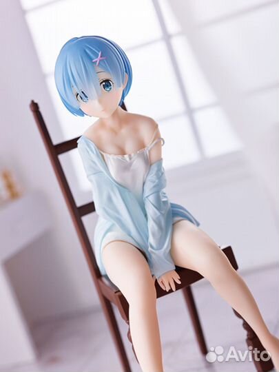 Аниме фигурка Рем Жизнь с нуля